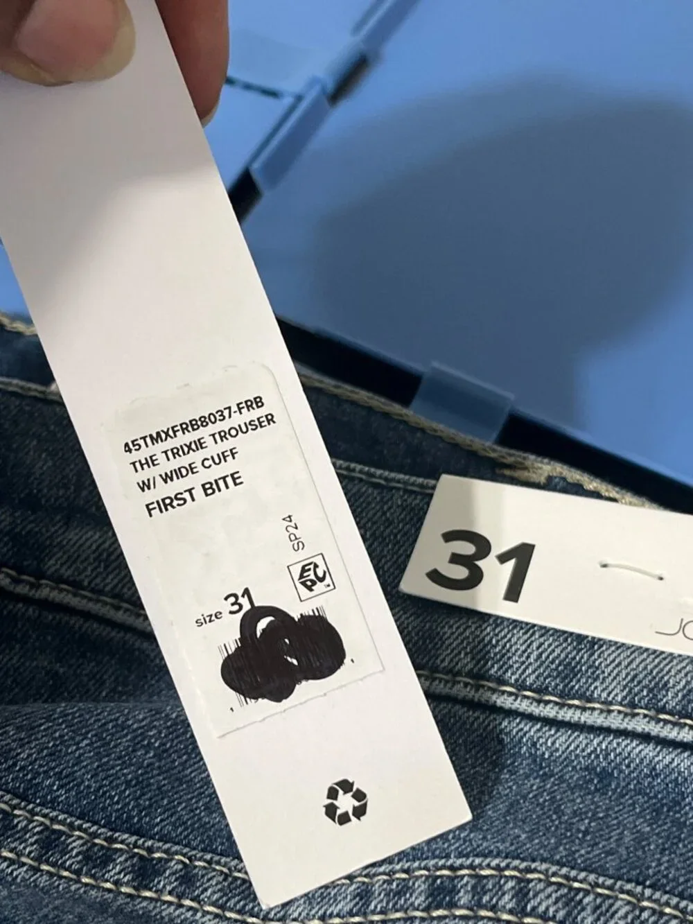 Joe's Jeans The Trixie High Rise Jeans Size 32 - Picture 6 of 16